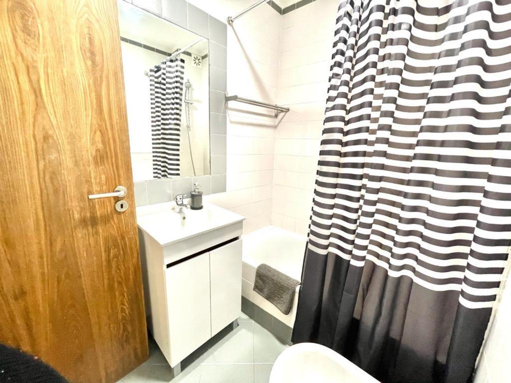 Lisboa, Central Lisbon, Charming Patio House, , Wifi, Air Conditioning, Near Metro, By Ig Eksteriør billede
